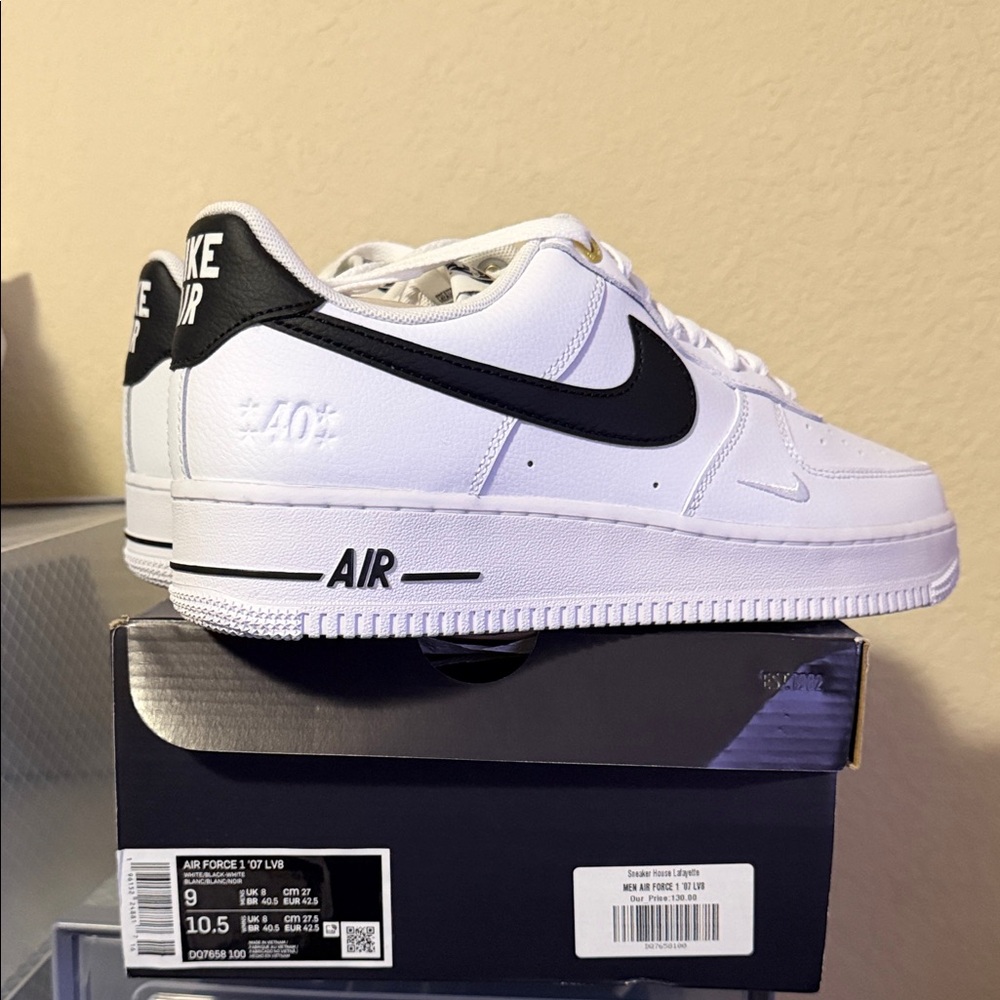 Nike Air Force 1 Low White Black Sneakers (Reasonable Offers Accepted)